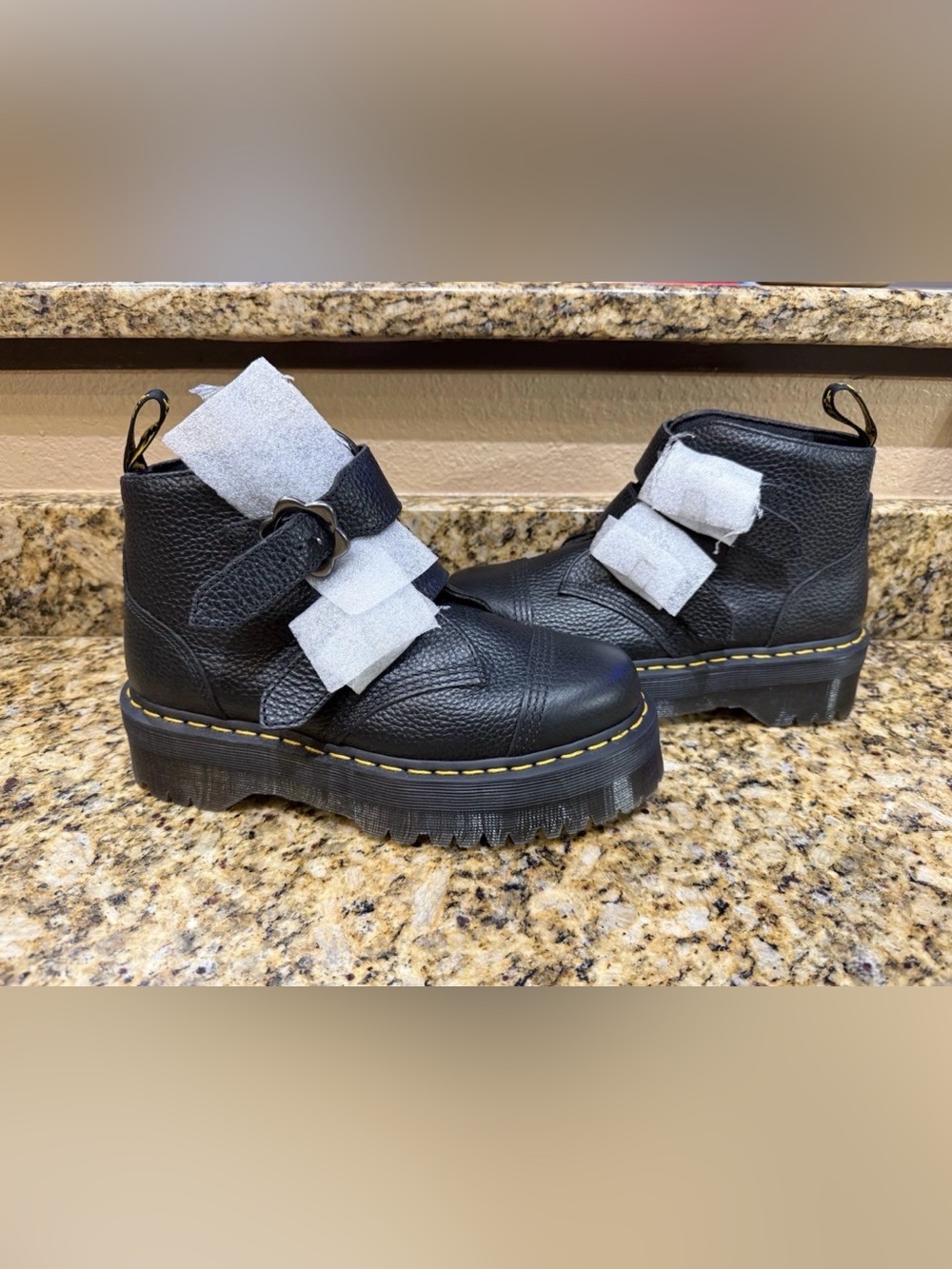 Dr Martens Devon FLWR Buckle Leather Platform Boots Black Women SZ 8 New No Box